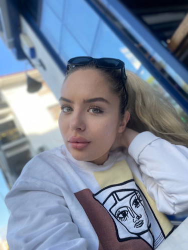 Kinky Girl Stephany